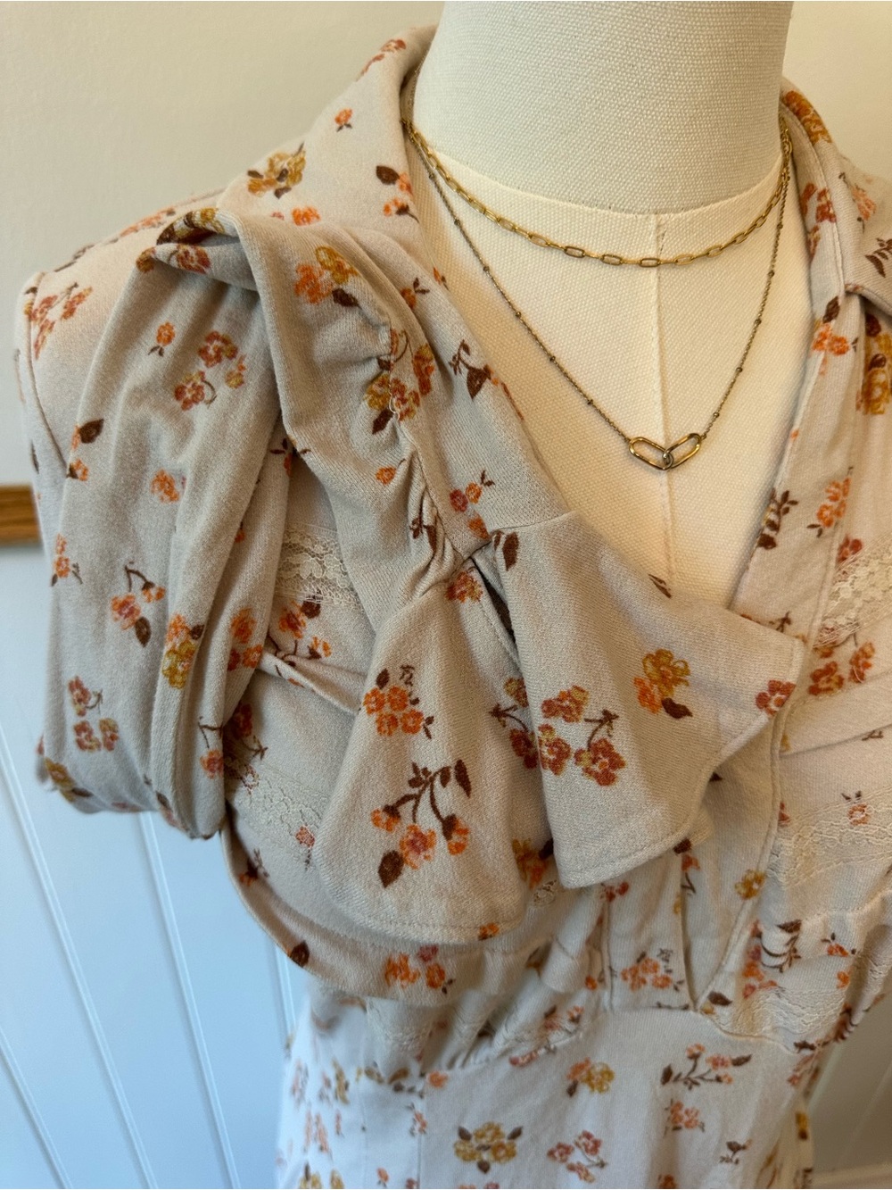 Free People Floral Button-Front Long Sleeve Dress in Light Beige - Picture 6 of 9